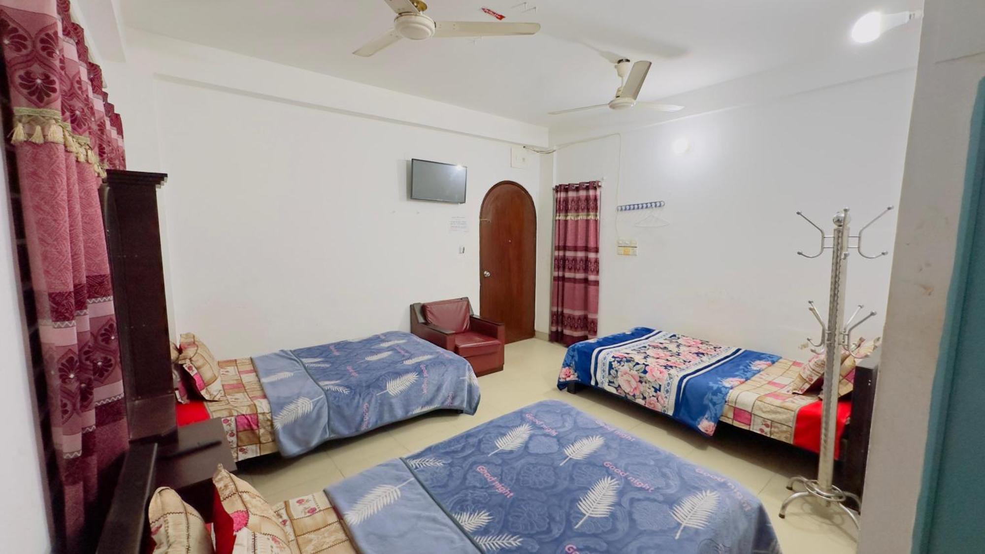 Mohammadia Restaurant & Guest House Near United Hospital ダッカ エクステリア 写真